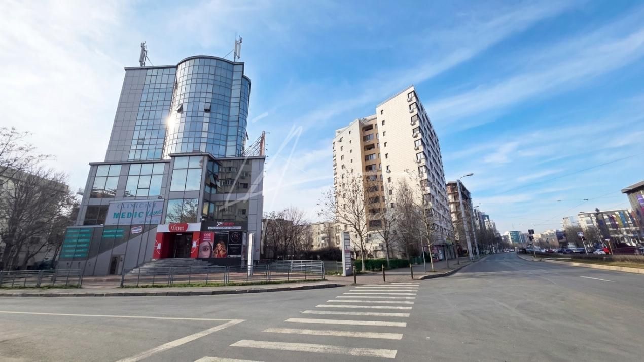 Bucuresti Mall Vitan, cladire de birouri clasa A – fotografia 5 din 11