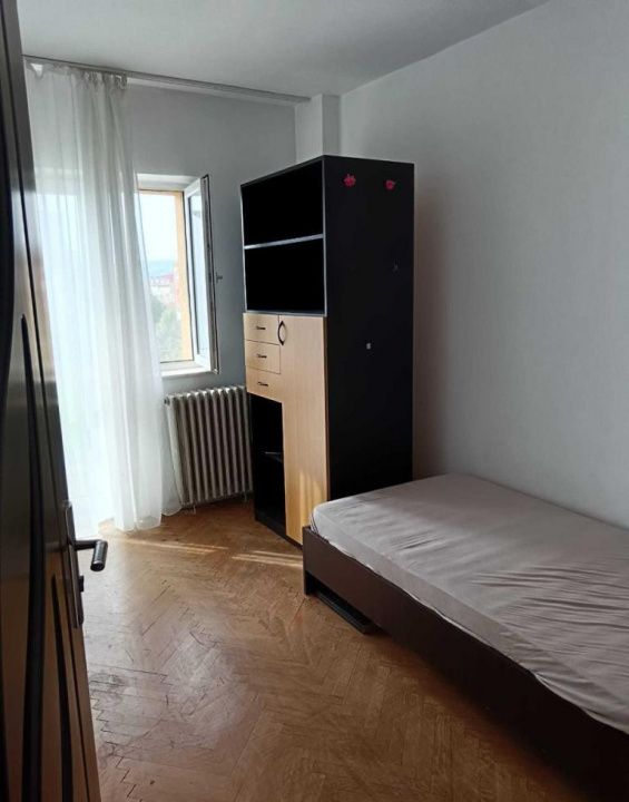APARTAMENT 3 CAMERE DECOMANDAT I 2 BAI I 2 BALCOANE I 70 MP I CETATE I – fotografia 6 din 7