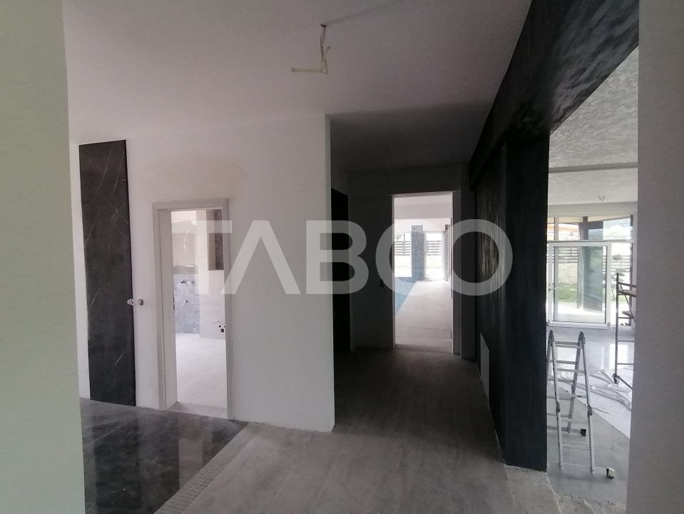 Casa superba de inchiriat 5 camere cu teren si piscina Cisnadie – fotografia 13 din 23