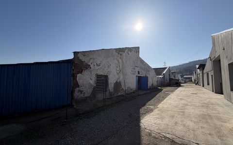 🏭 Hala industrială de vânzare în Beclean, Bistrița-Năsăud – 770 mp teren + cons