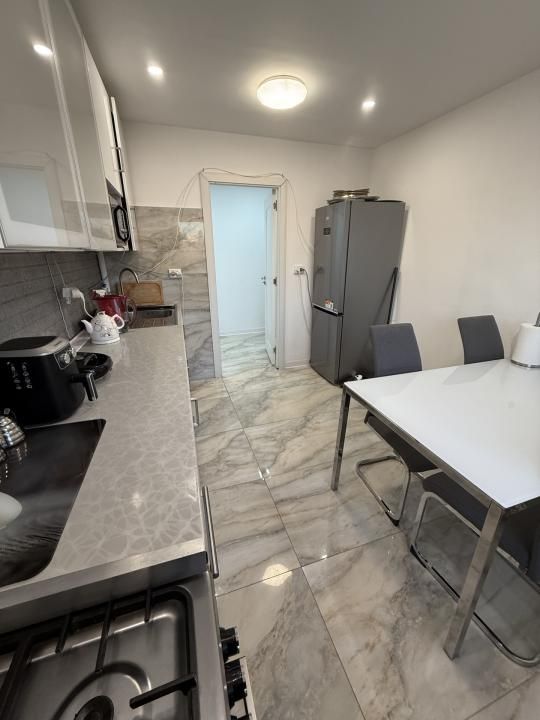 Ap 3 camere decomandat 67mp finisat,  mobilat str. Scorțarilor – fotografia 14 din 21
