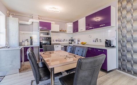 3 camere | 92mp | Scară interioară + Parcare