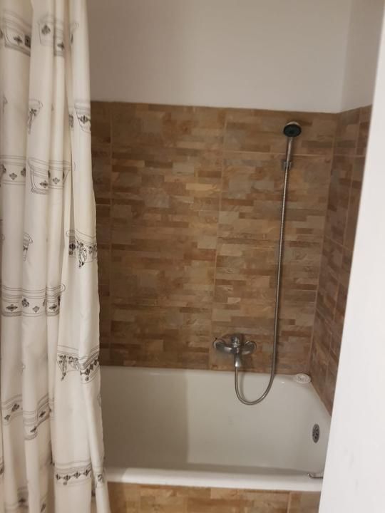 2 Camere de inchiriat | Universitate | Centrala proprie | Metrou – fotografia 6 din 12