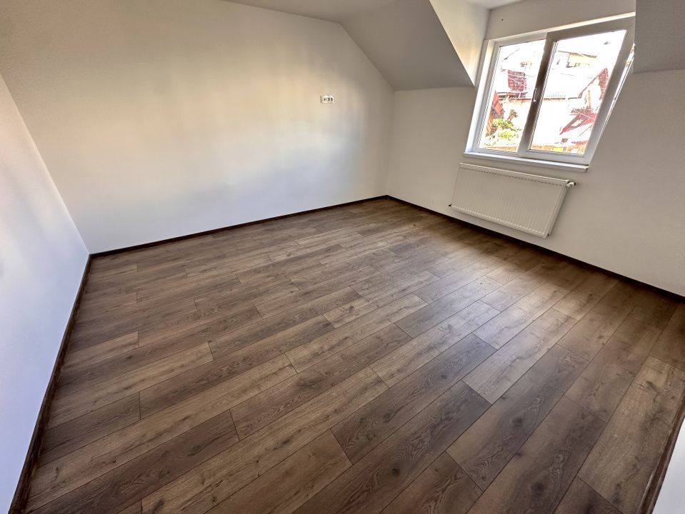 CASA DE VANZARE I 246 MP UTILI I TEREN 446 MP I COMPARTIMENTATA IN 5 APARTAMENTE – fotografia 24 din 28