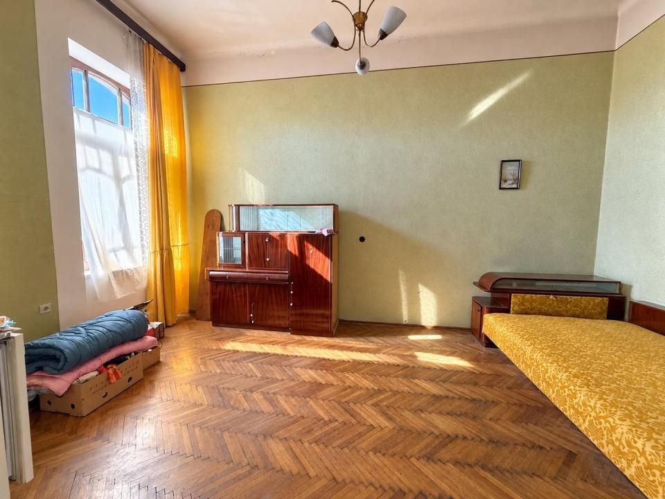 Apartament cu 2 camere de vanzare in Oradea, cladire istorica situat central – fotografia 3 din 7