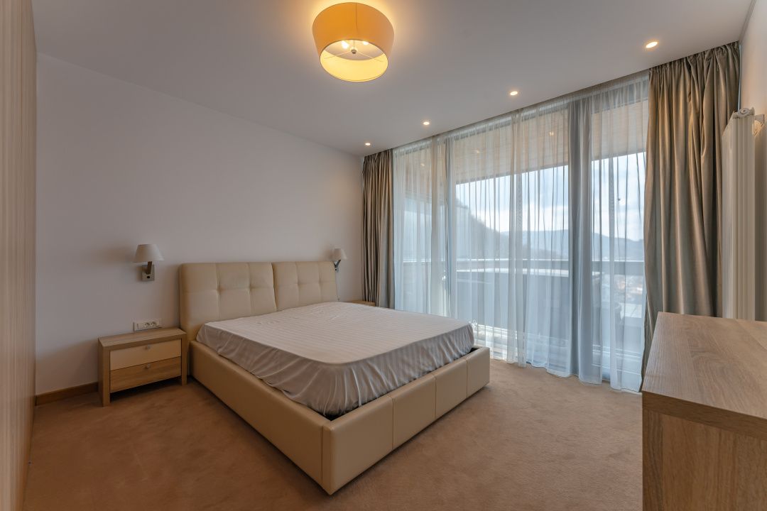Penthouse Spectaculos | Jacuzzi | Vedere Panoramică | 4 Camere – fotografia 3 din 27