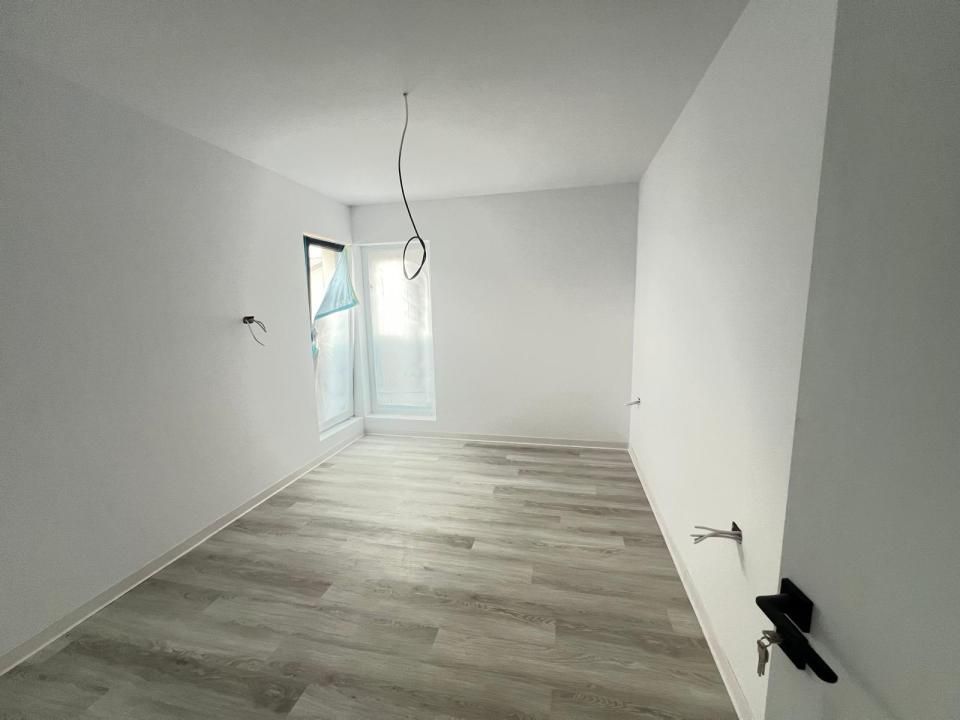 Casa-Vila-4Camere-108mp-Parter-Etaj-Curte-300mp-Incalzire-Pardoseala-Sanpetru – fotografia 13 din 13