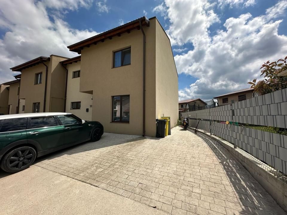 Duplex | Partial Mobilat | Toate utilitatile | Asfalt | Sacalaz | – fotografia 1 din 22