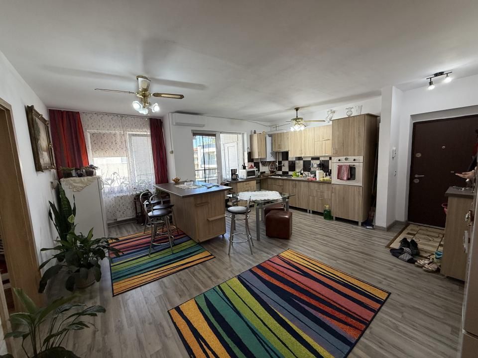 Exclusivitate!Com0%!Ap 3 camere 58mp semidec,1 balcon,parcare cu CF Str.Florilor – fotografia 1 din 11