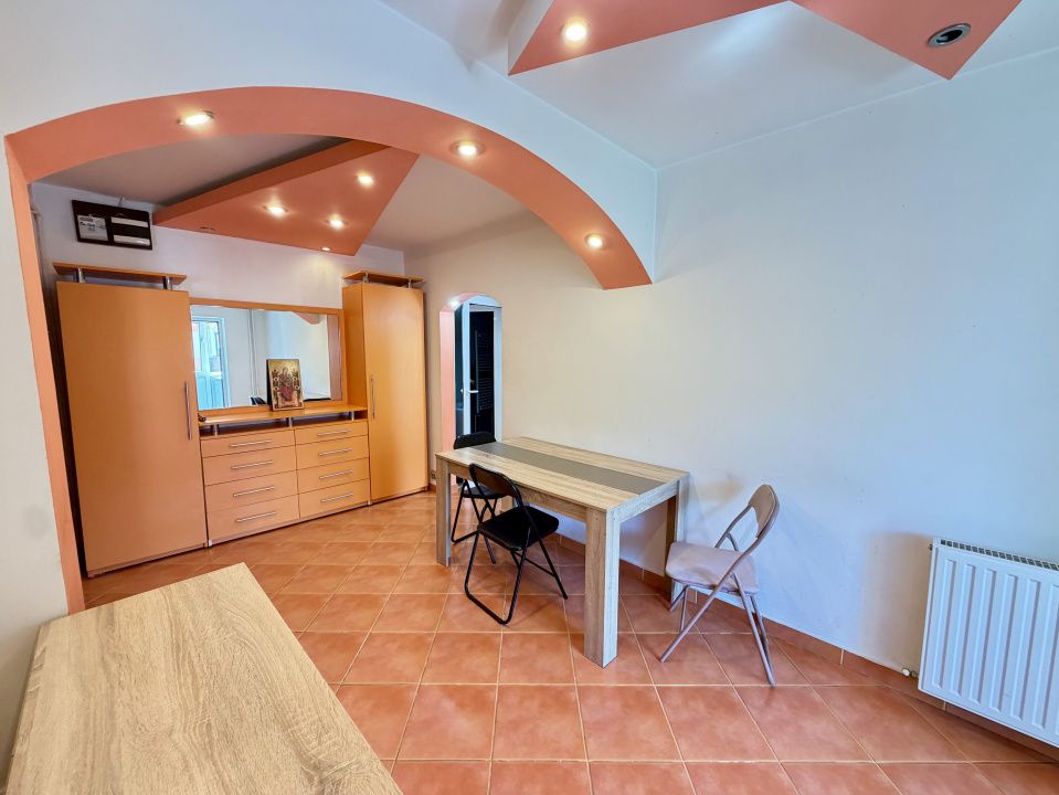 Apartament 2 camere, decomandat, 51.8 mp, cartier Rovine, zona Posta – fotografia 3 din 8