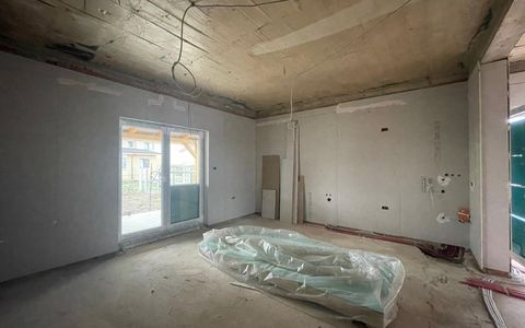 Duplex 4 camere despartit prin camera tehnica Calea Medves Mosnita
