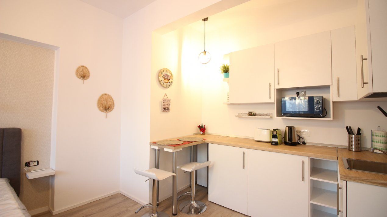 Piața Universității – 2 camere, 2 băi, mobilate modern, etaj 1/8, ideale Airbnb – fotografia 5 din 24