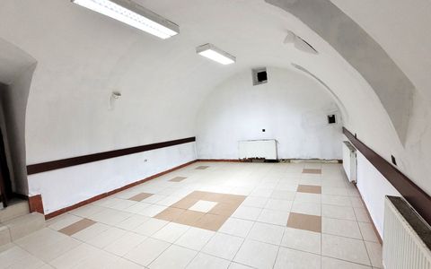 Spatiu cu suprafata generoasa, in centrul Clujului