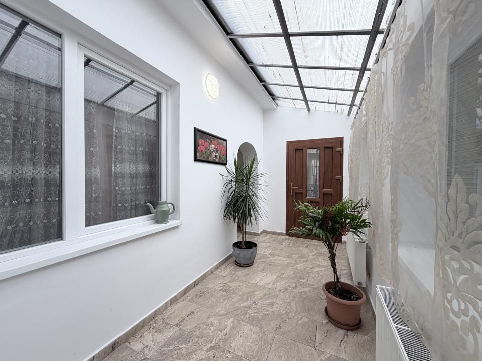 Garsoniera la casa - parter - 40 mp - Zona Stefan Cel Mare-Vasile Aron – fotografia 9 din 16