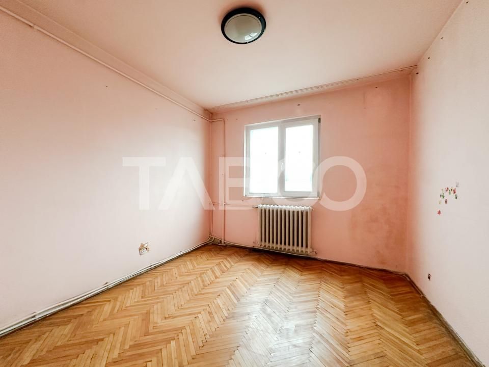 Apartament cu 4 camere de vanzare cu boxa in Manastur – fotografia 3 din 9
