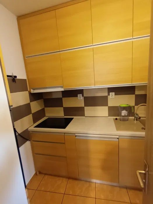 Apartament 3 camere, 85mp, 2 niveluri, zona centrala – fotografia 2 din 8