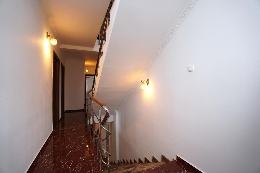 Inchiriere Vila |  Vitan Mall - Dristor | 7 Camere P+2+Curte+Parcare – fotografia 7 din 18