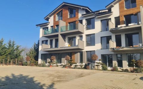 Apartament 3 camere, două băi, curte 50 mp -Natura la tine acasă! Cristian-SiBiU
