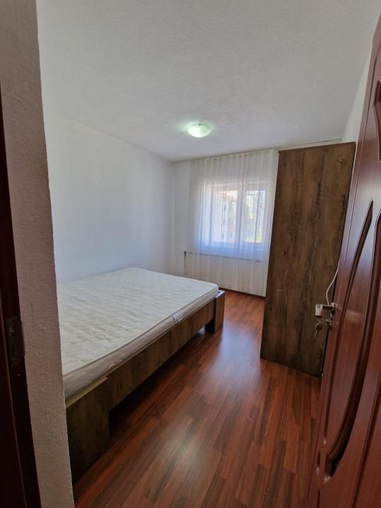 APARTAMENT 3 CAMERE DE INCHIRIAT – MICRO 3 – fotografia 5 din 11