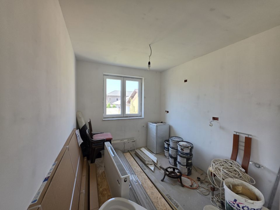 Oportunitate! Vila P+M inalta, garaj, Valu lui Traian! – fotografia 4 din 12