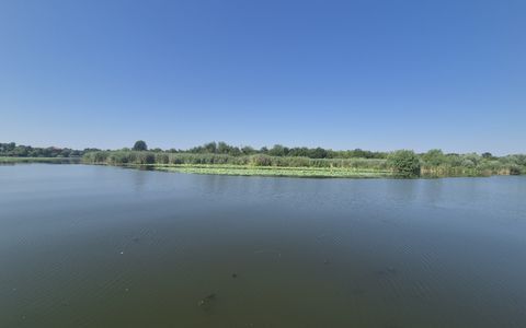 Izvorani - Teren cu deschidere generoasă la lacul Snagov