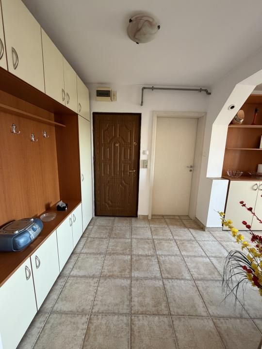 Apartament decomandat, 2 camere, 50 mp, centrală proprie | Kiriac – fotografia 4 din 6