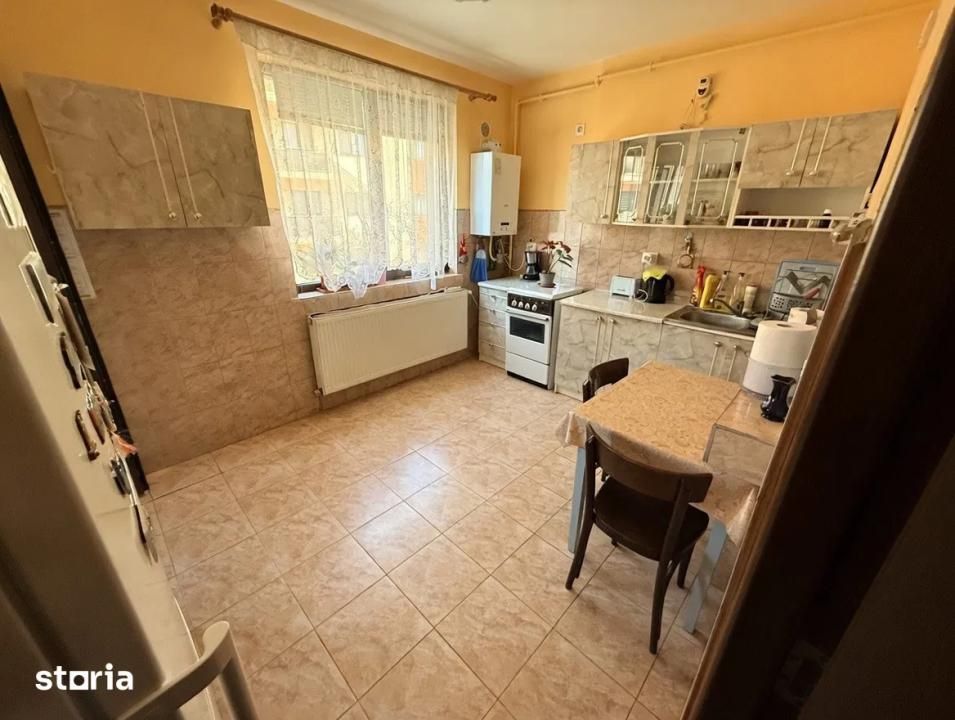 Apartament de vanzare 2 camere 52mp plus balcon 4mp zona Floresti Stejarului – fotografia 2 din 7