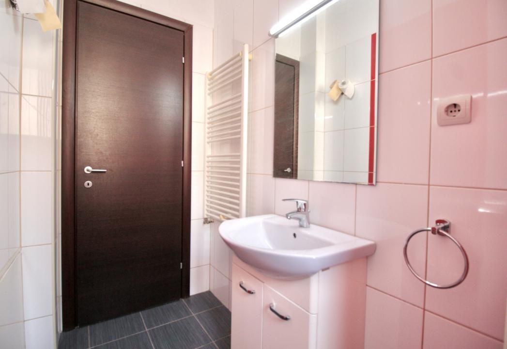 PRELUNGIREA GHENCEA-LIDL, APARTAMENT IN VILA 2010, CURTE 300 MP SI PARCARE! – fotografia 21 din 34