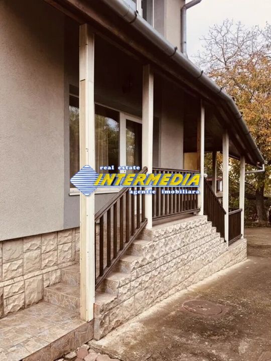 Vanzare Casa 7 Camere Renovata P+M cu 750 mp Teren acces 2 strazi topAlba CENTRU – fotografia 3 din 40