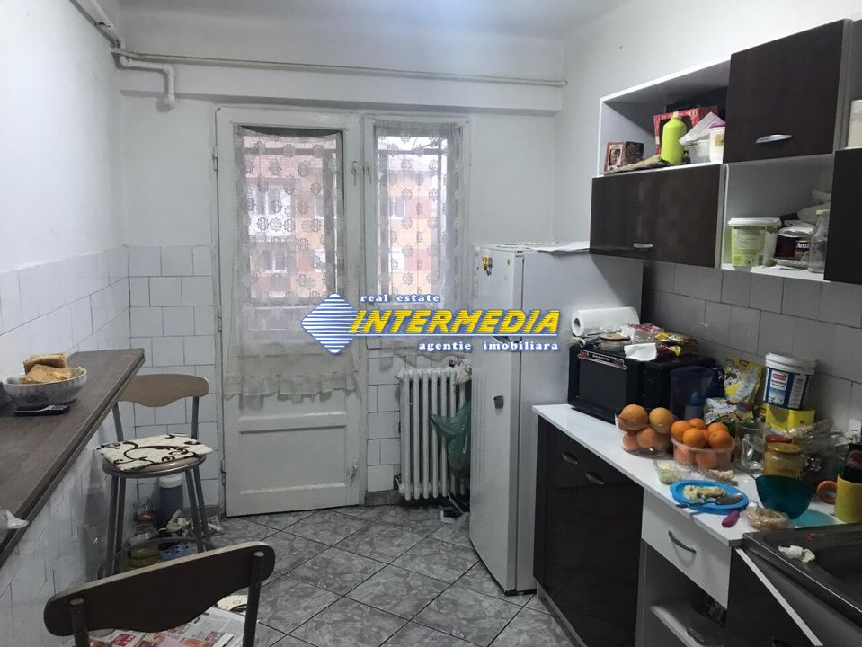 Vanzare apartament 4 camere deco  bai 2 balcoane CETATE Closca bloc proprietate – fotografia 8 din 10