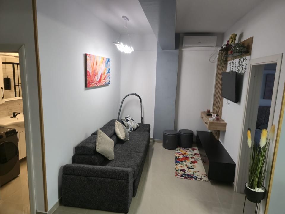 Apartament cu 2 camere de închiriat etaj 2 zona Ostroveni Rm Vâlcea – fotografia 2 din 9