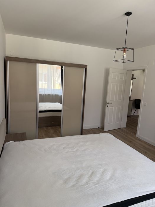 Apartament cu 3 camere Bloc NOU CENTRU Scara Interioara Mobilat Utilat Parcare – fotografia 13 din 14