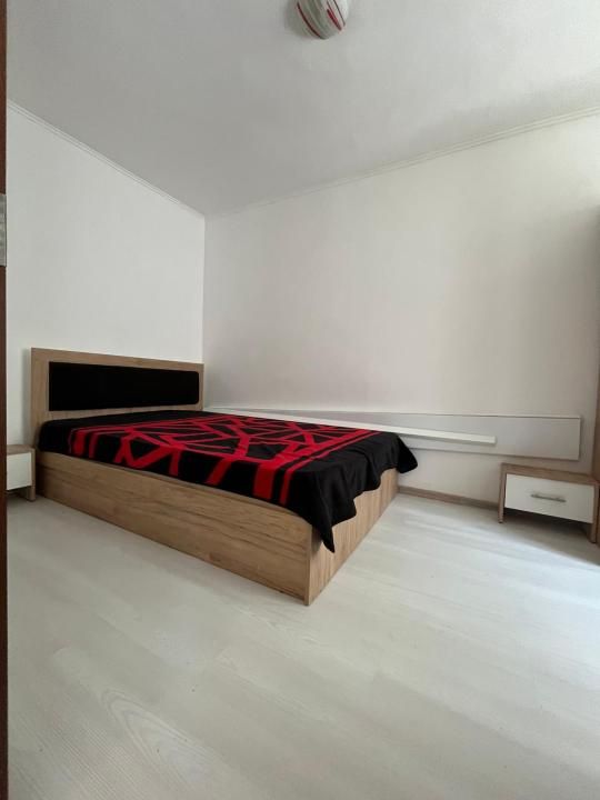 Vanzare 2 camere mobilat si utilat modern parter central Gaesti – fotografia 5 din 10