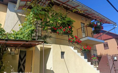Casă cu spațiu comercial de vânzare în Reghin
