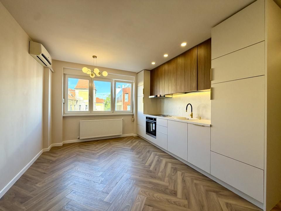 Apartament ultracentral, premium, 52 mp utili - Centru Timisoara – fotografia 4 din 10
