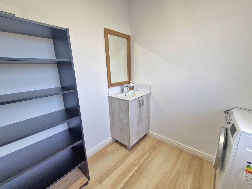 Apartament la casa cu 4 camere in Borhanci – fotografia 20 din 25
