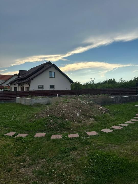 Teren 445 cu fundatie de casa mare + o Casuta locuibila moderna de 2 camere – fotografia 19 din 21