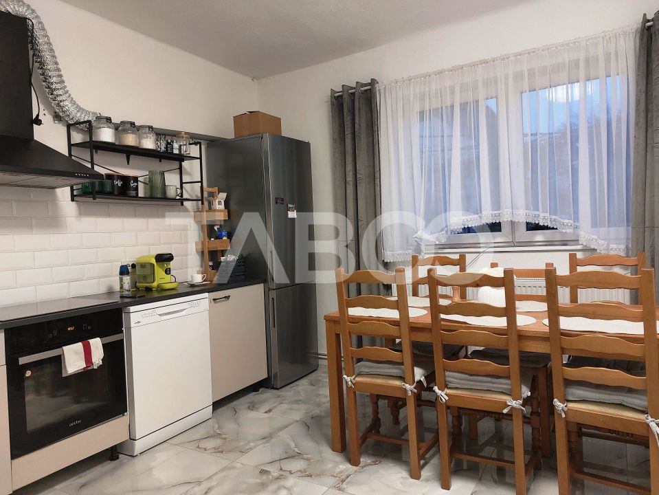 Casa individuala 4 camere 150 mp si teren liber 758 mp Cisnadie – fotografia 18 din 26