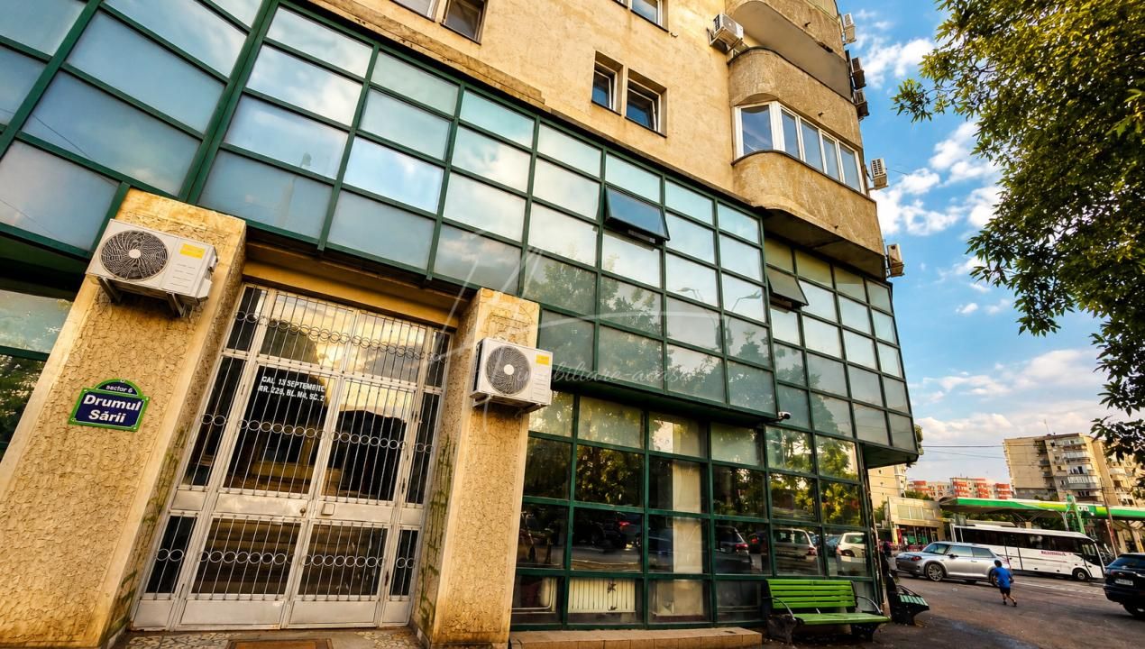 Garsoniera cu vedere la apus si acces rapid la declaratii fiscale – fotografia 33 din 35