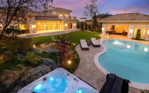 Vilă Mediteraneană de Lux cu Piscină, Jacuzzi și Șemineu | Pipera – Tunari
