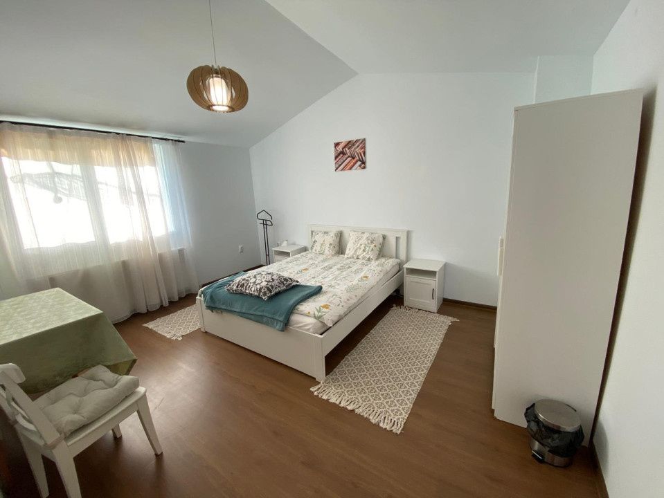 Închiriere casă mobilată, 200 mp., 5 camere, Luna de Sus. – fotografia 1 din 7