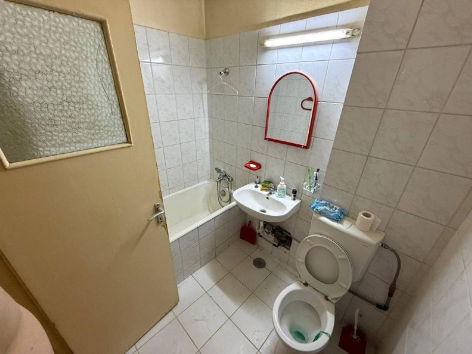 Apartament 4 camere -5 minute de mers  pana la metrou Costin Giorgian – fotografia 13 din 16
