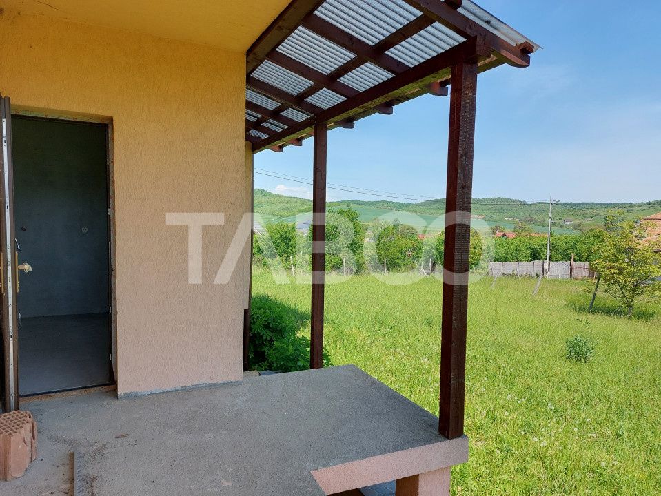 Casa de vanzare cu teren 2000 mp 5 camere  Sura Mare Hamba Sibiu – fotografia 7 din 37
