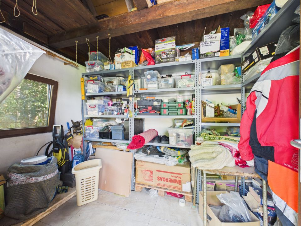 Casa cu priveliste de vis si potential turistic de pensiune in zona Bran – fotografia 41 din 46