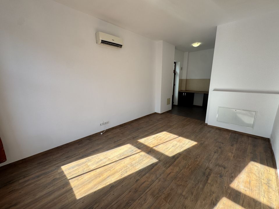 Garsonieră / Birou de închiriat | Centrul Istoric Sibiu | 28 mp – fotografia 4 din 6