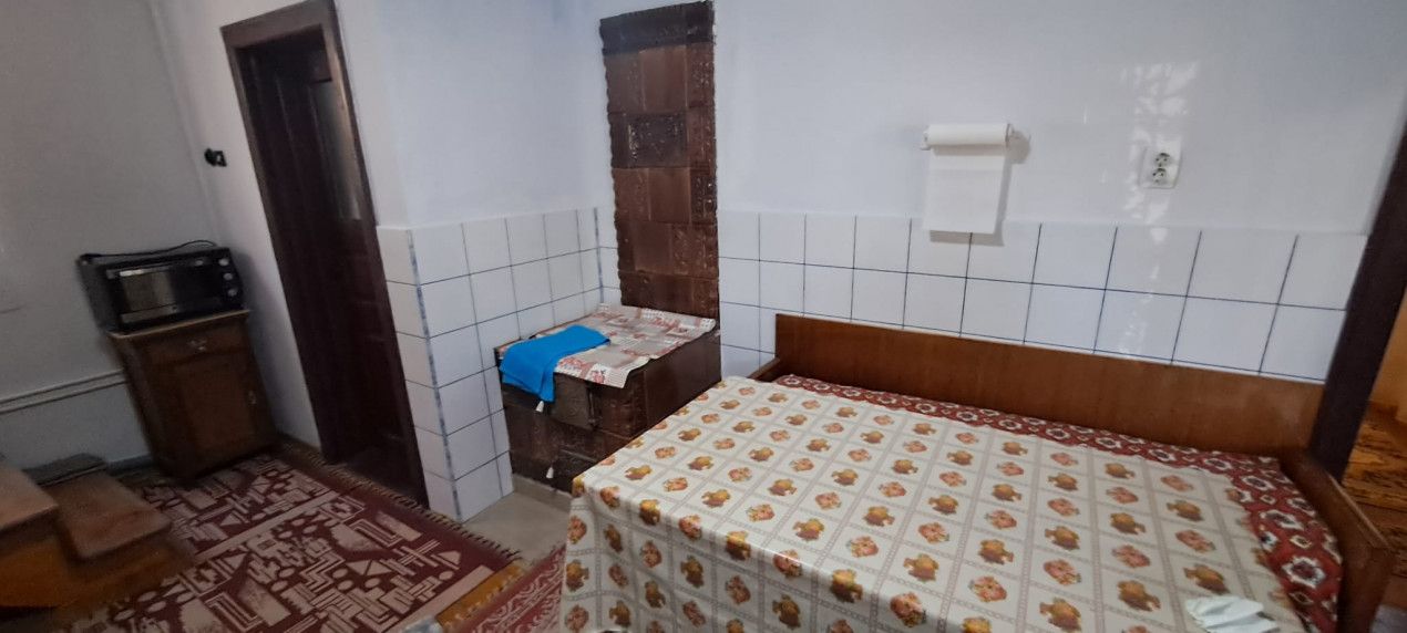 Casă de vânzare – 3 camere – Comuna Mihăești, sat Văcărea – fotografia 6 din 8