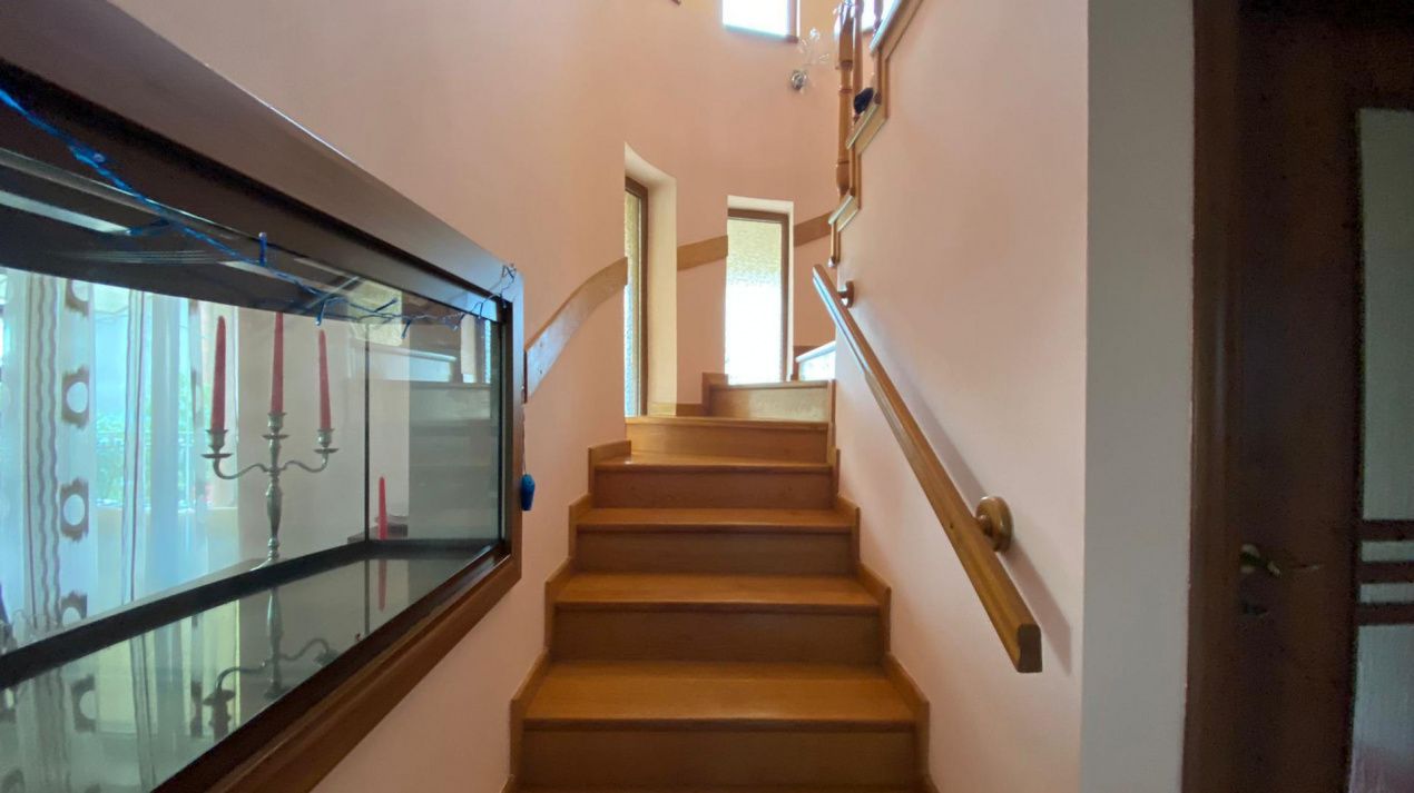 Casa D+P+1 Garaj dublu 2 Terase 925 mp Teren CETATE Kaufland Finisata Mobilata – fotografia 39 din 65