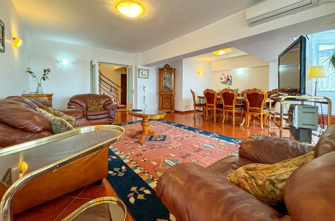 Duplex 3 camere/ 113 mp/ B-dul Unirii/ loc de parcare/ centrala gaz – fotografia 2 din 22