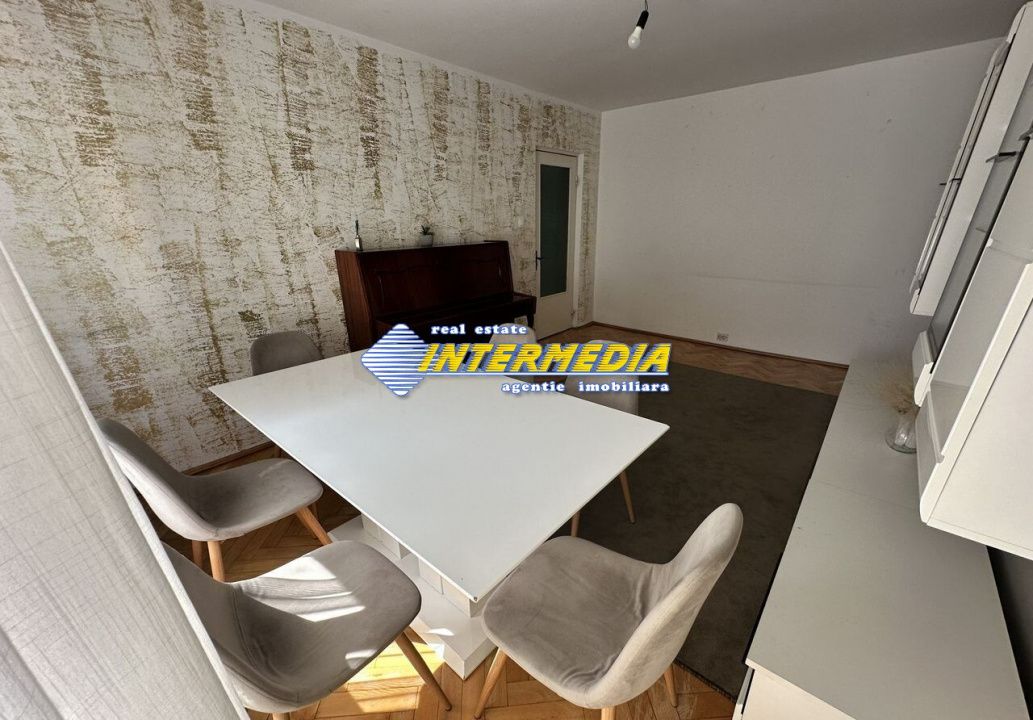 De Vanzare Apartament 4 camere decomandat 83 mp etaj 1 finisat complet – fotografia 4 din 14