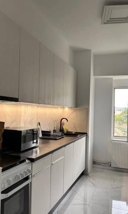 Apartament de inchiriat 2 camere ,50 , mp zona centrala  Bd.21 Decembrie – fotografia 3 din 7